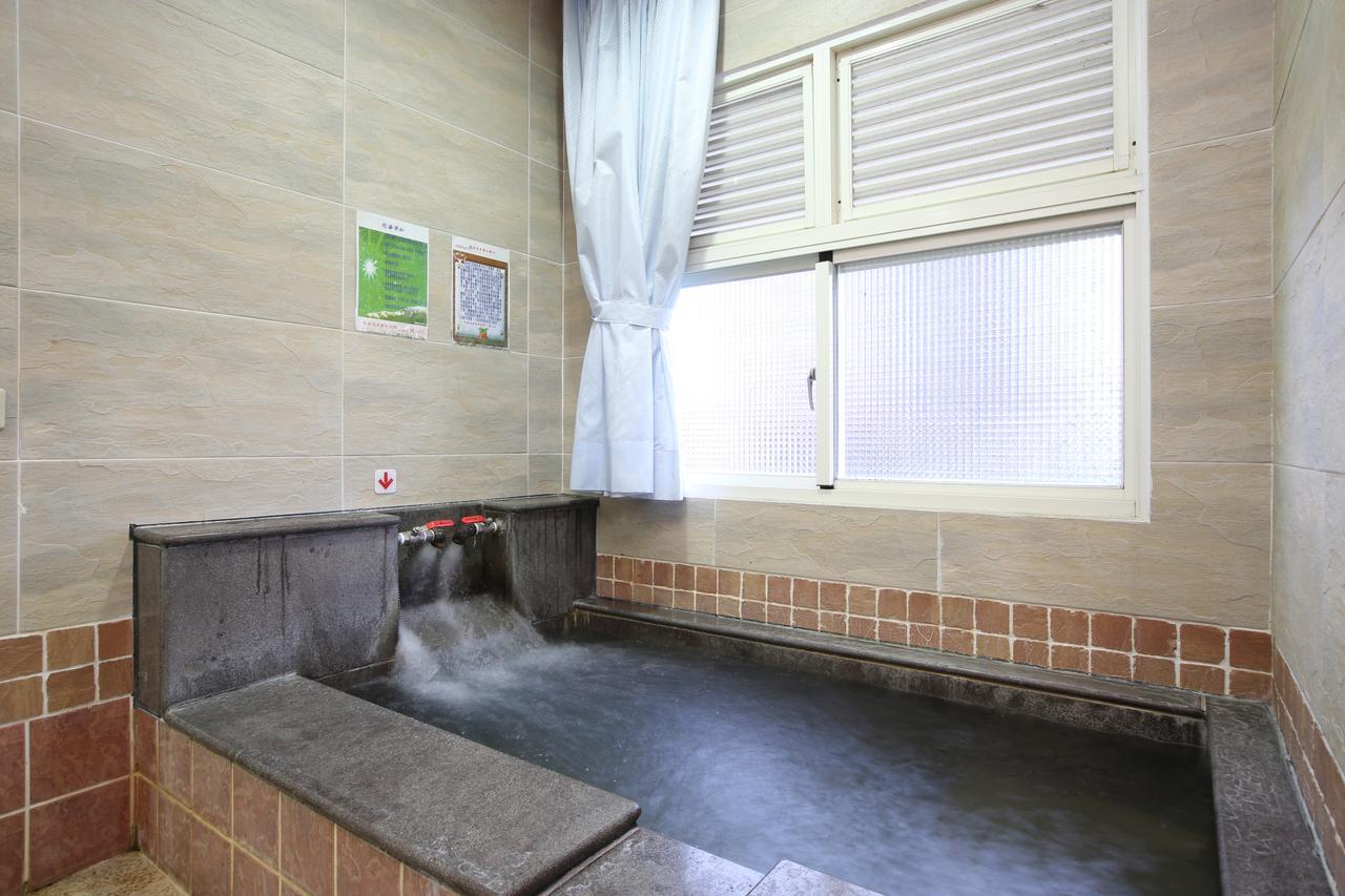 Cyuan Tang Hot Spring Hotel Jiaoxi Eksteriør billede